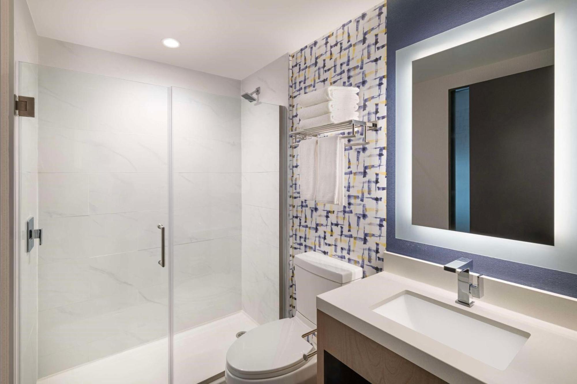Hotel Doubletree By Hilton Long Island City, Ny