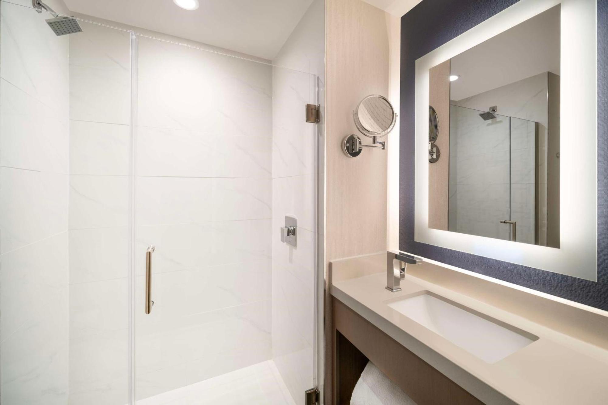 Doubletree By Hilton Long Island City, Ny Hotel New York